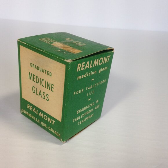 Vintage Graduated Medicine Glass Realmont England No.452 NEW OLD STOCK WITH BOX - Picture 6 of 7